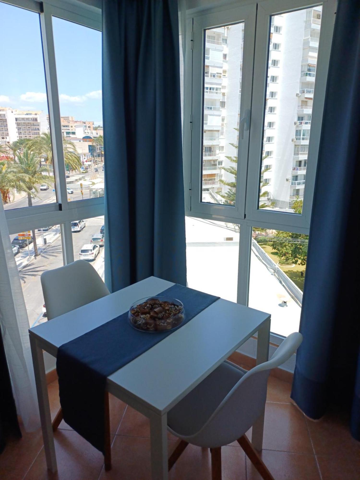 Luminoso Estudio Muy Cerca De La Playa Apartment Benalmádena Exterior foto