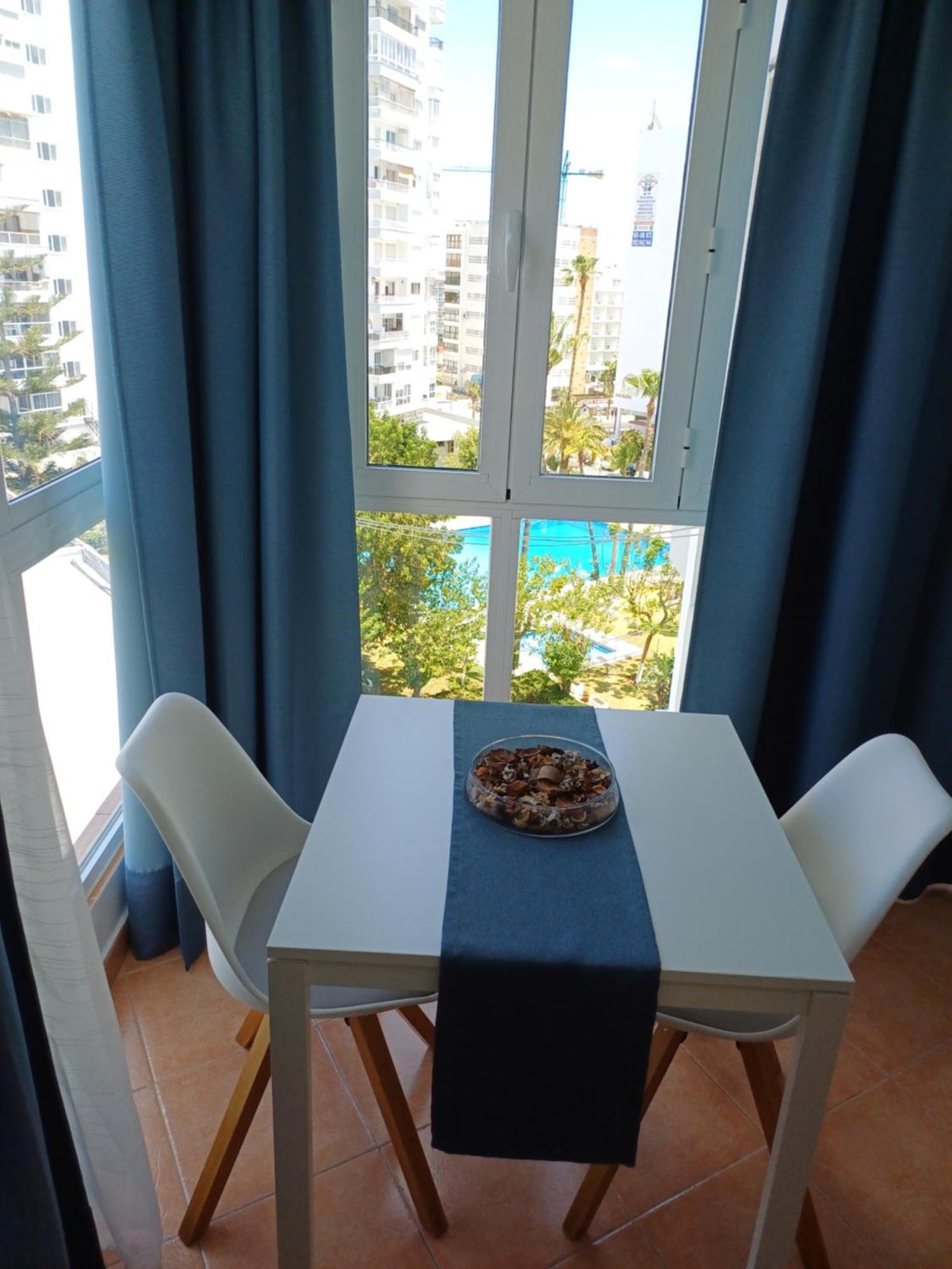 Luminoso Estudio Muy Cerca De La Playa Apartment Benalmádena Exterior foto